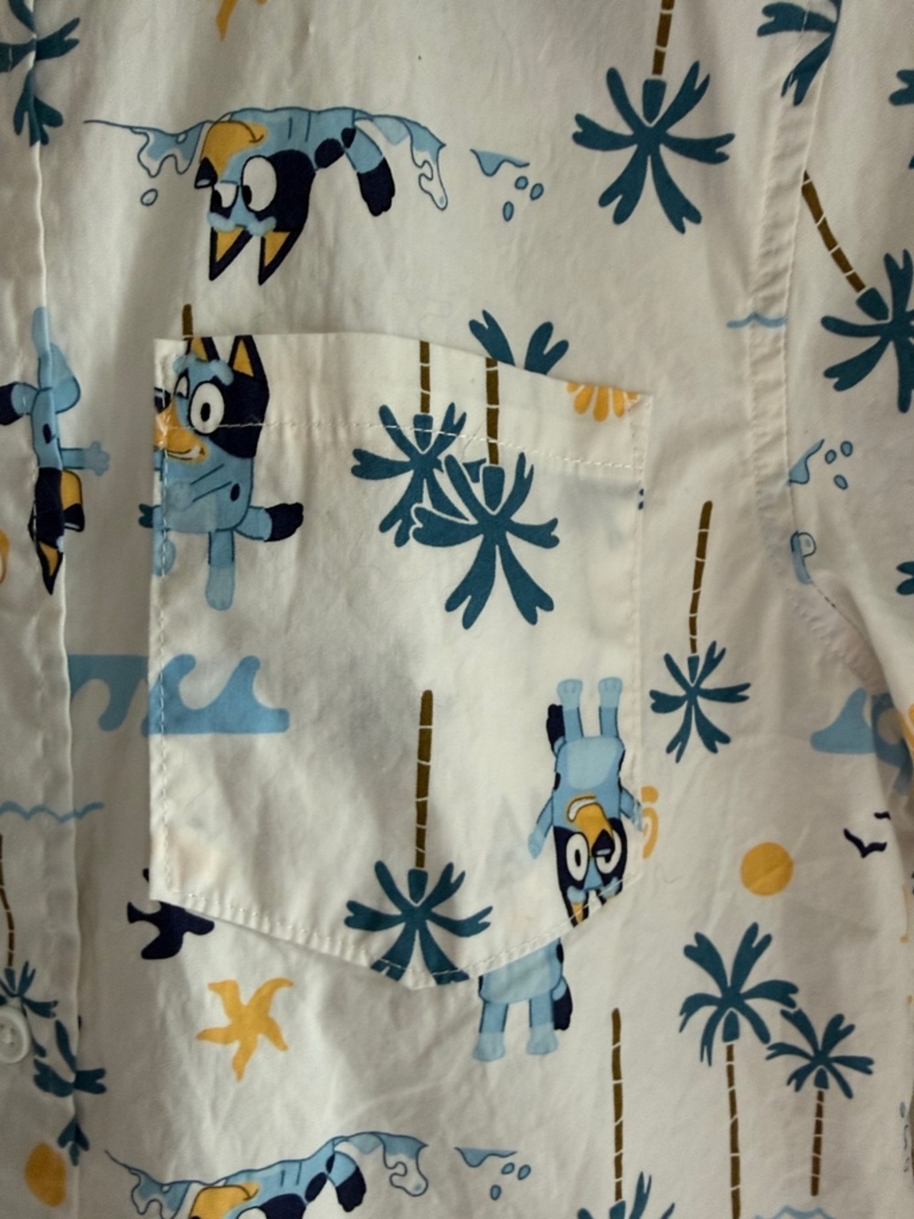 Bluey Boys' Short Sleeve Button-Down Shirt - White with Blue Print - Picture 4 of 9